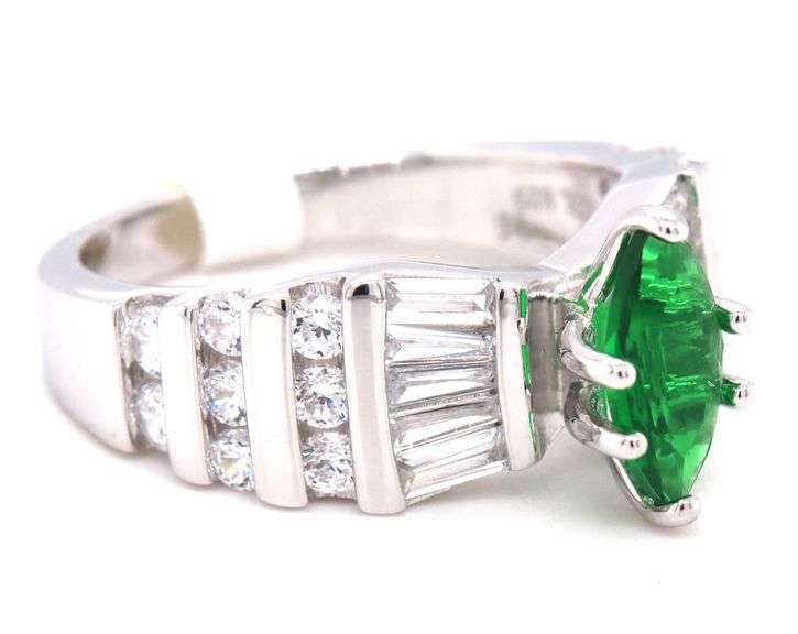Green marquise and white baguette cubic zirconia ring in 925 sterling silver