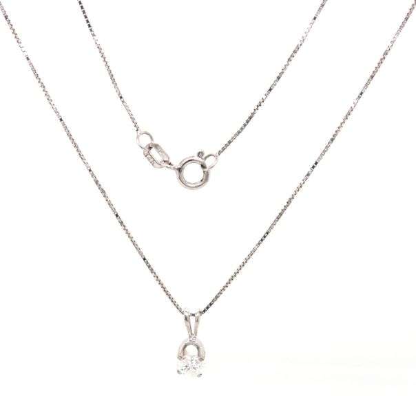 14kt White gold 0.26ct round brilliant cut solitaire pendant on chain