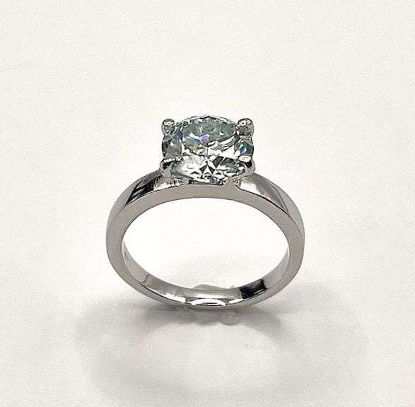 Dazzling 2.75 Ct White Ice Blue Lab Simulated Diamond Ring