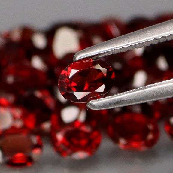 11.48ct set of VS Mozambique Garnets! There's 50 of them!