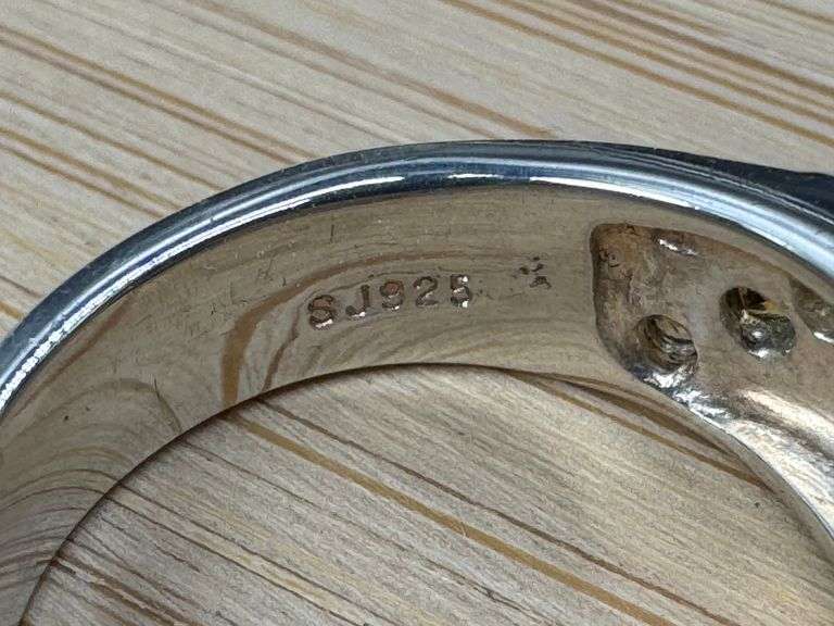 Sterling Silver Citrine Gemstone Ring Size 6