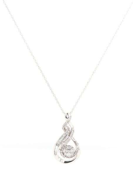 10kt White gold diamond cluster pendant on chain