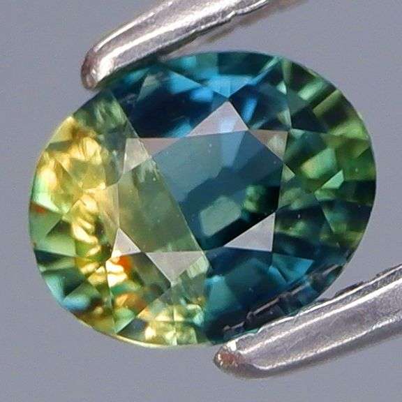 Strong color seperation! .50ct blue and yellow Parti Sapphire! Untreated!!!