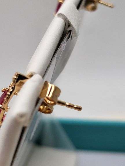 Magnificent pair of Ruby and diamond earring in Silver – EGL Certified