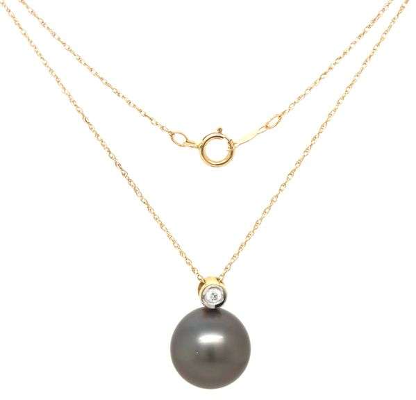 14kt Yellow gold 12.5mm grey fresh water pearl pendant on chain