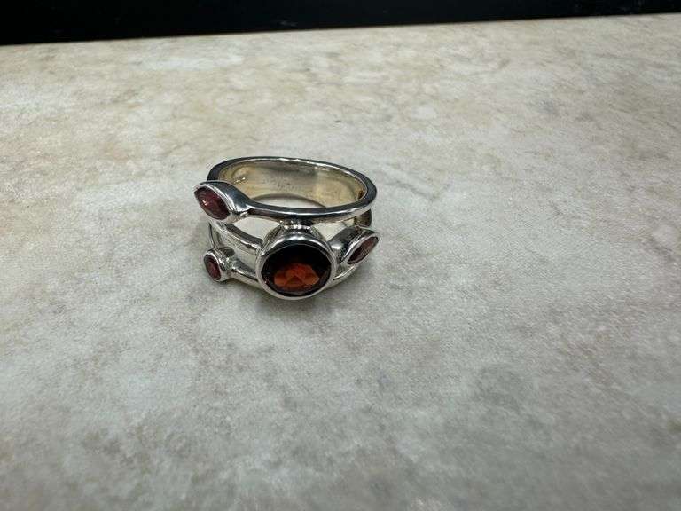 Sterling Silver 925 Gemstone Natural Garnet Ring Size 7.5