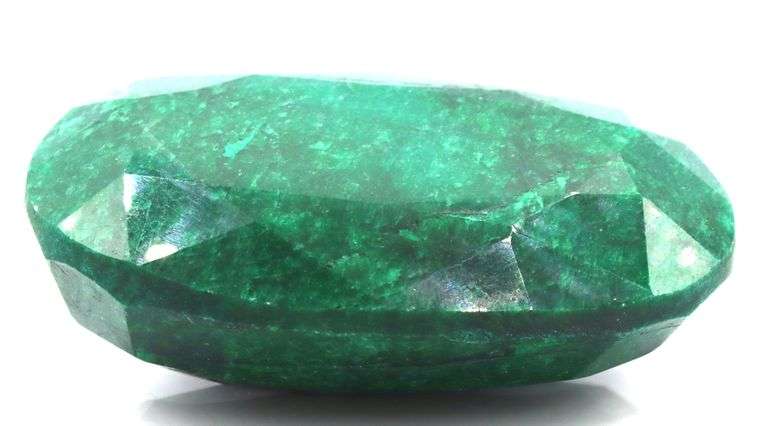 Fantastic Colossal 557.50CTS Oval Faceted Emerald Loose Gemstone