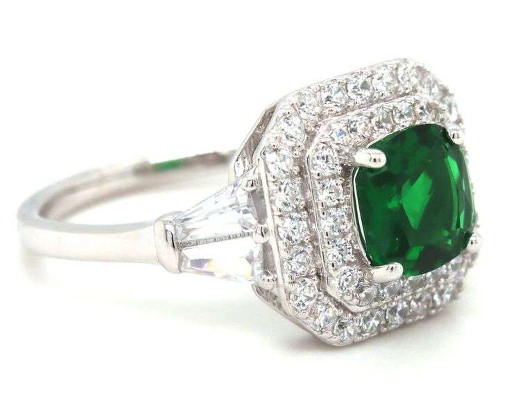 925 Sterling silver emerald cut green cubic zirconia ring