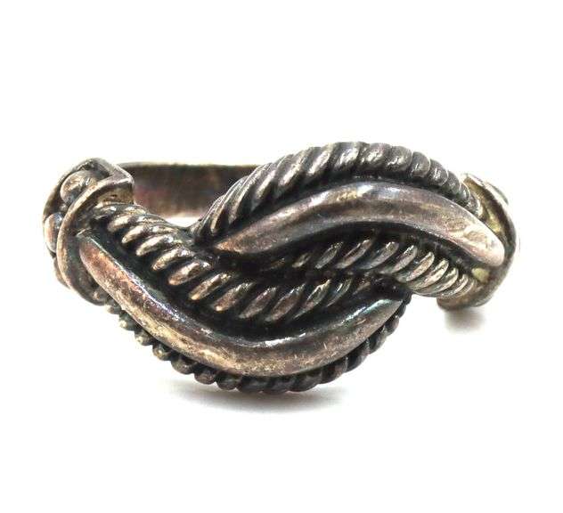 Set of vintage 925 sterling silver necklace and ring