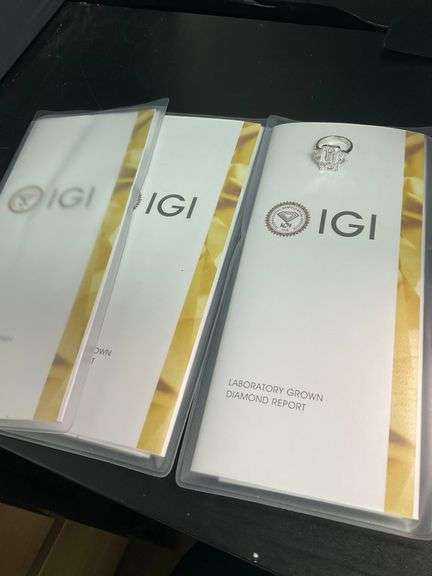 CERTIFIED BRAND NEW 14K WHIT GOLD DIAMOND RING. ALMOST 12.00 CARATS OF DIAMONDS