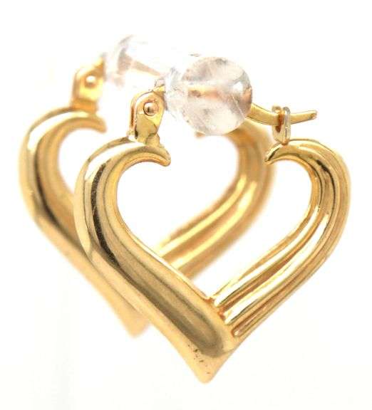 14kt Yellow gold heart shaped hoop earrings