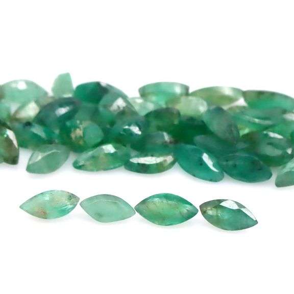 Rich emerald green 8.27ct 54pc Emerald set
