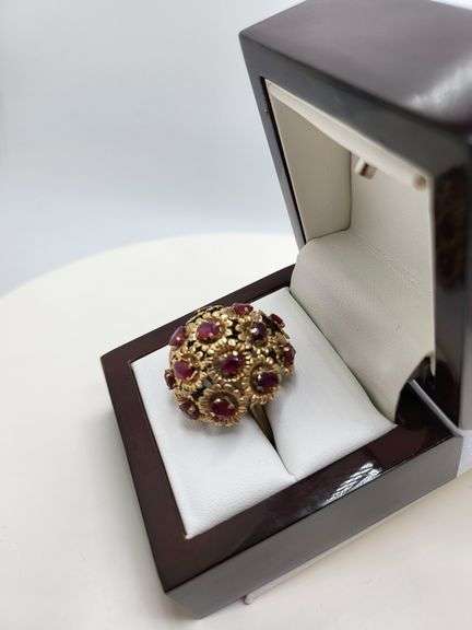 Extremely fine Antique Russian 18k gold ring hand made with 15 natural fine rubies