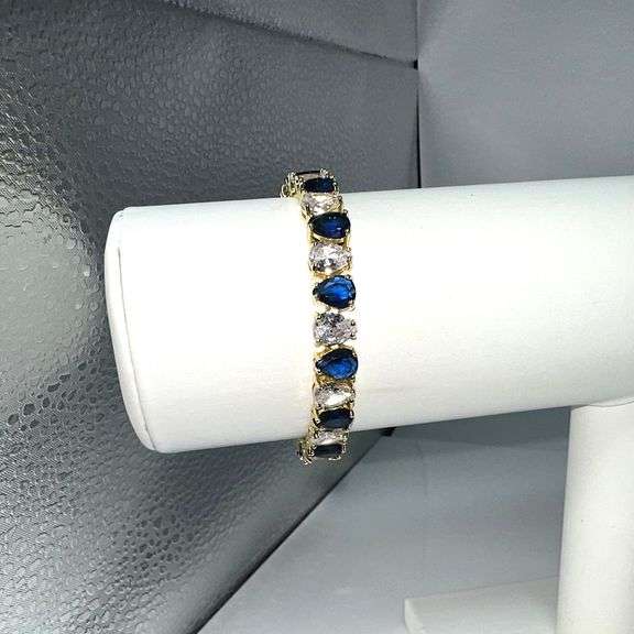 18 Kt White Gold Plated Huge 32.5 Ctw Lab Simulated Diamond and Midnight Blue Sapphire Tennis Bracel
