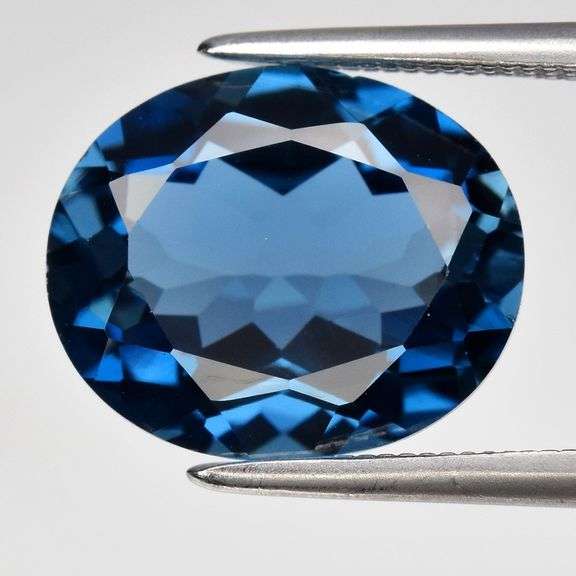 Outstanding 4.81ct VVS clarity London blue Topaz