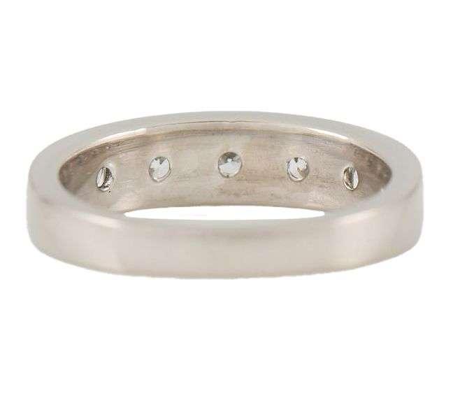 Gardiner Brothers 0.75ctw Round and Baguette Diamond Band Ring in Platinum