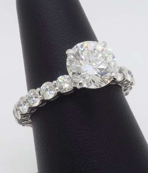 GIA Certified 4.04CTW Earth Mined Round Diamond Ring