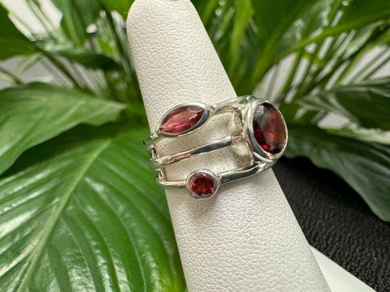 Sterling Silver 925 Gemstone Natural Garnet Ring Size 7.5
