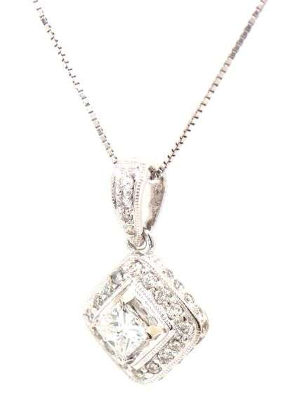 14kt White gold 0.35ctw princess cut diamond halo pendant on chain