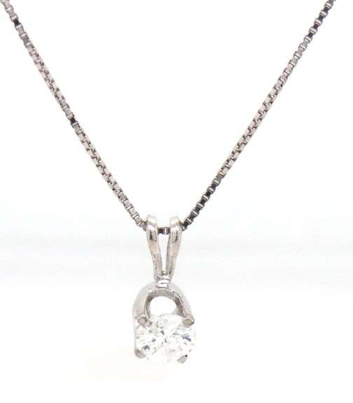 14kt White gold 0.26ct round brilliant cut solitaire pendant on chain
