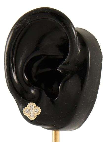 New 1.03ctw Round Diamond Clover Shaped Stud Earrings in 14K