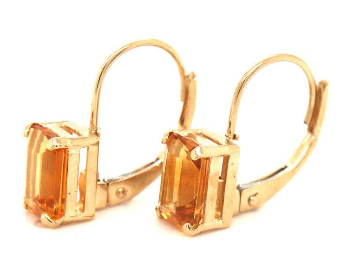14kt Yellow gold emerald cut citrine lever back earrings
