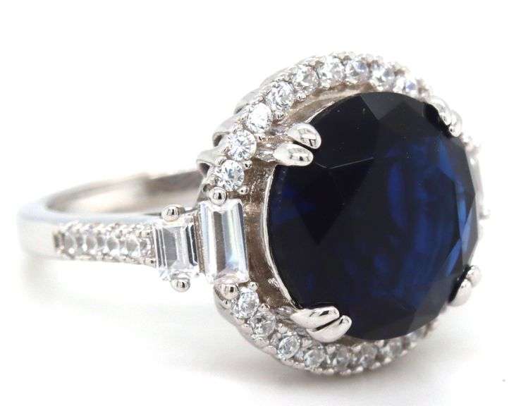 925 Sterling silver round brilliant cut blue cubic zirconia ring