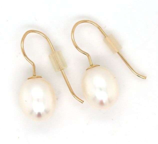 14kt Yellow gold 8mm teardrop pearl earrings
