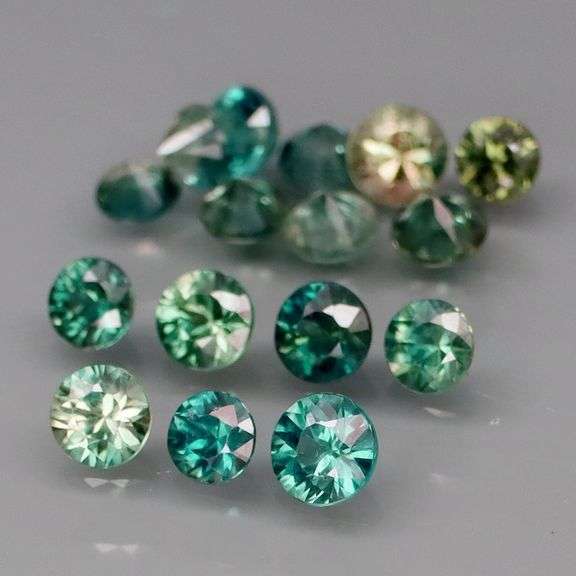 Glittering 2.86ct 16pc. Australian Sapphire set