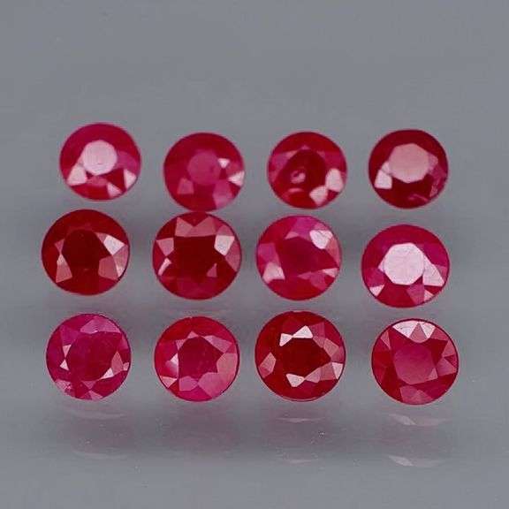 Collectors 4.82ct PIGEONS BLOOD Burmese Ruby set!!!