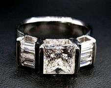 Sparkling 2.25 Ct VVs1 F-G Fire Moissanite Ring