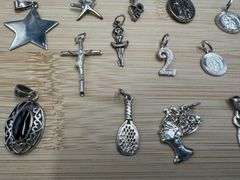 Sterling Silver Pendant Assortment Various Sizes & Styles (20 Pendant Lot)