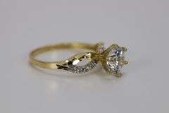 10k Yellow Gold Round Solitaire Infinity Knot Engagement Ring White CZ's Size 7.5