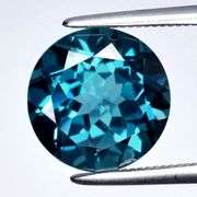 Top London blue! VS grade 3.35ct Brazilian Topaz solitaire!