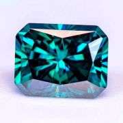 Dazzling 7.5 Ct Green Radiant Emerald Cut Fire Moisssanite Solitaire