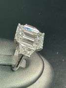 CERTIFIED BRAND NEW 14K WHIT GOLD DIAMOND RING. ALMOST 12.00 CARATS OF DIAMONDS