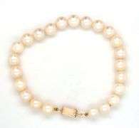 7-7.5mm White fresh water pearl bracelet