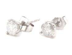 One pair of 14kt white gold 0.86ctw RBC diamond stud earrings
