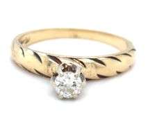 14kt Yellow gold round brilliant cut diamond engagement ring