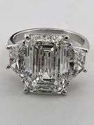 CERTIFIED BRAND NEW 14K WHIT GOLD DIAMOND RING. ALMOST 12.00 CARATS OF DIAMONDS