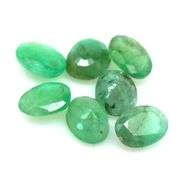 Rich emerald green 8.97ct 7pc Emerald set