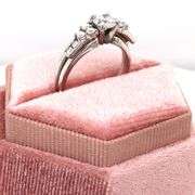 14kt White gold 0.65ct center diamond with 0.35ctw side diamond wedding set