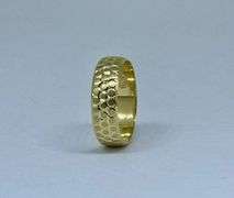 14k Yellow Gold Rounded Cut Wedding Band