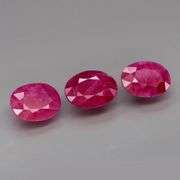 Collectors 5.07ct PIGEONS BLOOD Burmese Ruby set!!!