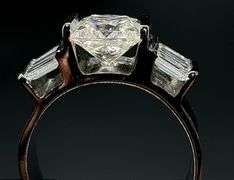 Sparkling 2.25 Ct VVs1 F-G Fire Moissanite Ring