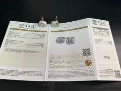 CERTIFIED BRAND NEW  18k white gold Di Modolo cufflinks with diamonds.