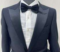 Black 2-Button Peak Lapel Style, Slim Fit Tuxedo Suit