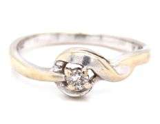 14kt White gold diamond ring