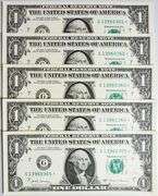 (5) Superb Crisp $1 2017A Star Replacement Notes Chicago-Consecutive!