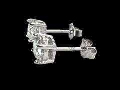 Sparkling 2 Ctw Simulateed Diamond Earrings